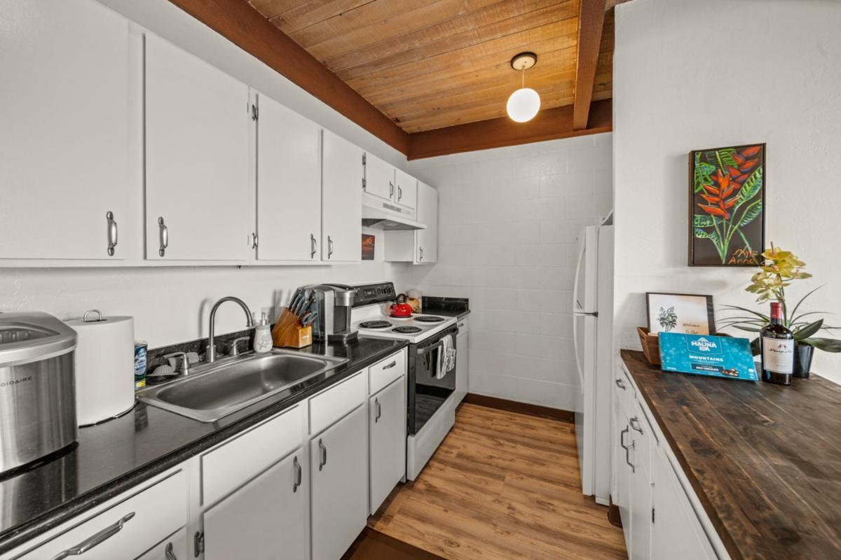 Newly Upgraded 1Br Unit Near Beach Max Of 5 Guests Kailua-Kona Exterior photo
